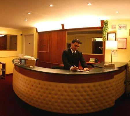 Rovello Hotel Milánó Kültér fotó